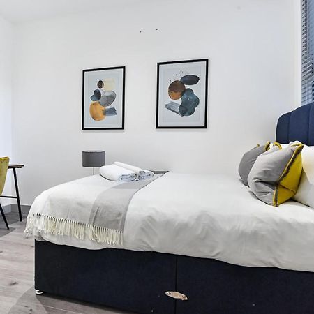 Lovely 2 Bedroom Apartment In Greater Λονδίνο Εξωτερικό φωτογραφία