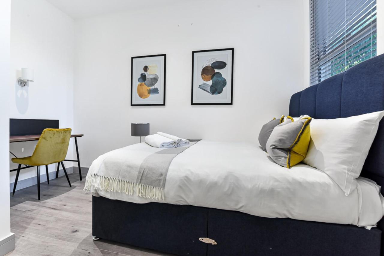 Lovely 2 Bedroom Apartment In Greater Λονδίνο Εξωτερικό φωτογραφία