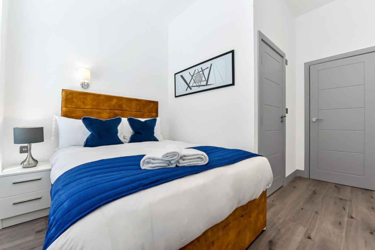 Lovely 2 Bedroom Apartment In Greater Λονδίνο Εξωτερικό φωτογραφία